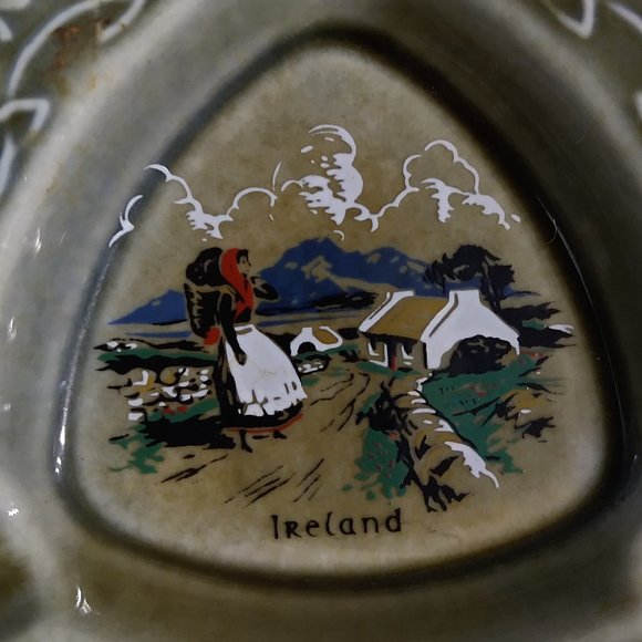 Vintage: Made in Ireland Ashtray-Irish Porcelain - Picture 4 of 5